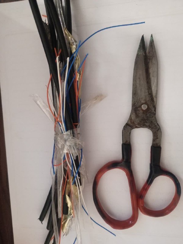 کانال خبری نیشابور: ⭕️دستگیری متهم به سرقت سیم و کابل مخابرات در نیشابور👤سرهنگ حسين احمدی فرمانده انتظامی شهرستان نیشابور: 🔺در پی اعلام چندف