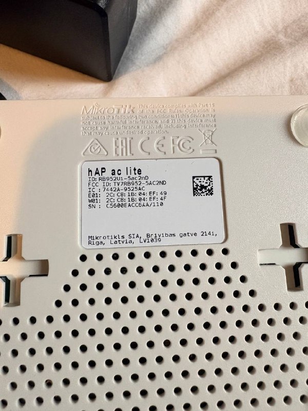 Продаю MikroTik hAP ac lite (RB952Ui-5ac2nD) — фото 1