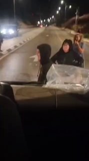 דחוף: מתנחלים מיירטים כלי רכב פלסטינים סמוך להתנחלות "יצהר", דרומית לשכם.