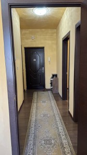Qorasaroyda 2 xonali uy arendaga beriladi. Faqat oilaga