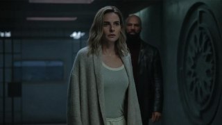 Трейлер третьего сезона «Укрытия» с Ребеккой Фергюсон  Любое описание подробностей сюжета будет спойлером, поэтому воздержимся. Кто видел предыдущие сезоны, может посмотреть синопсис на сайте Apple.  Премьера — 3 июля на Apple TV. Будет десять серий, а пот