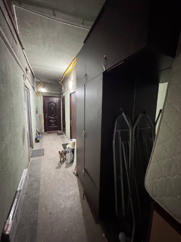 Шкаф с зеркалом, состояние отличное