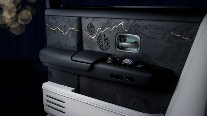 Rolls-Royce представил самый дорогой седан в мире 4