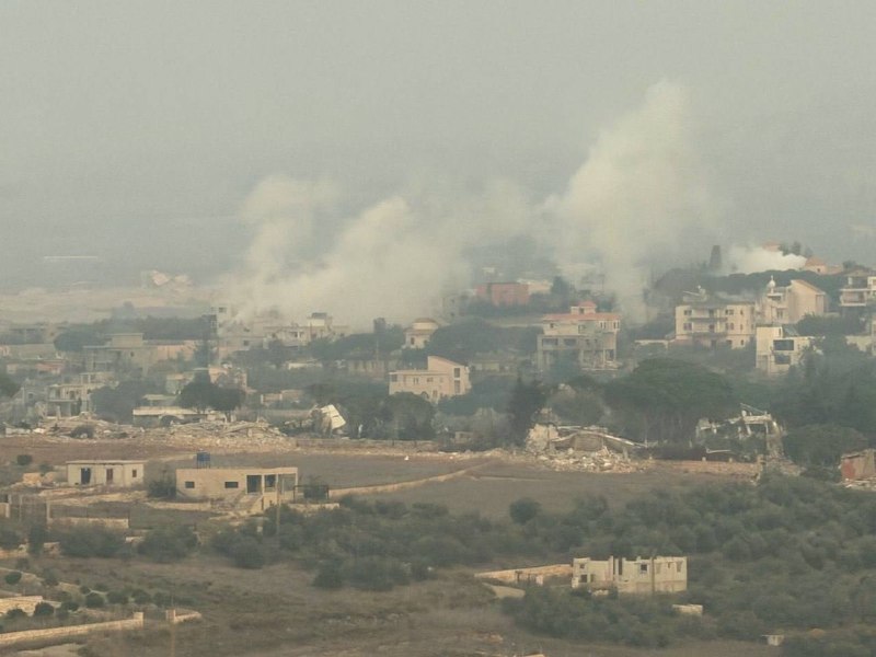 מבזק: תקיפות אוויריות ישראליות על זואטר בדרום לבנון ישראל ממשיכה להרוס כפרים אזרחיים ברחבי הדרום.