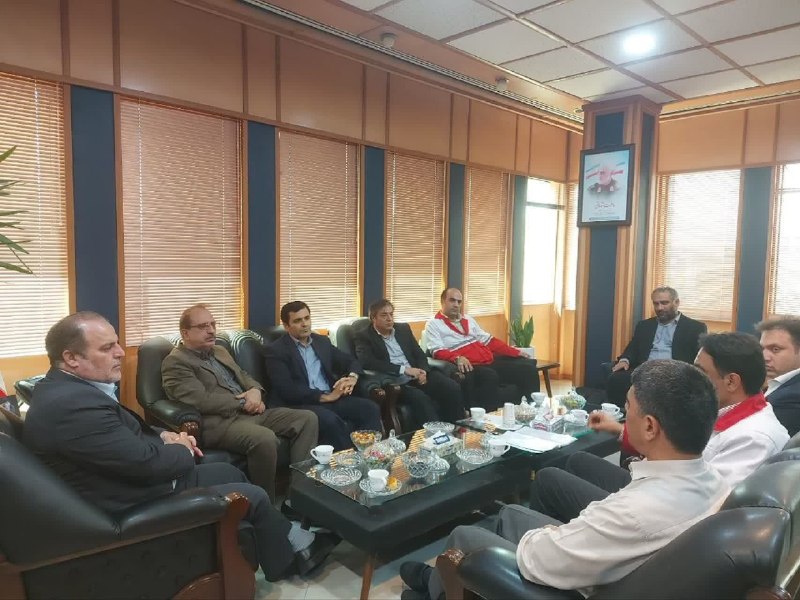 💥 خبر فوری ساوه 💥: ⭕️ دیدار مدیر عامل جمعیت هلال احمر استان مرکزی با معاون محترم استاندار و فرماندار ویژه شهرستان ساوه:🔻مدیرعامل محترم جمعی