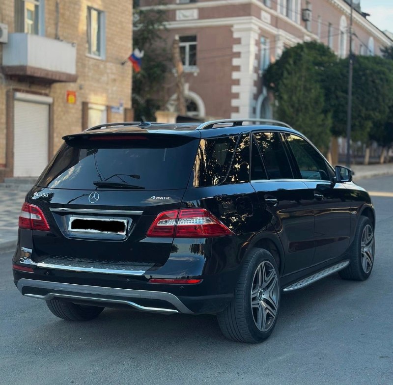 ❗️В продаже ❗️
✅Mercedes- benz ml350 2011г 3.5л бензин, 150.000тыс. Км. (родной пробег).
✅Состояние около идеального, все как на фото, не требует никаких вложений, как технически так и по кузову в идеальном состоянии.
Очень комфортная машина, привлекает внимание на дороге.
✅Юридически все чисто, полное переоформление в мрэо.
Цена: 2.190.000 торг
Тел: +7 949 402 77 60
📞 🇷🇺 Звоните: +79494027760 - фотография - 4