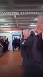 לקראת הבחירות בדק השר הקיצוני בן גביר אסירים פלסטינים בכלא עופר.