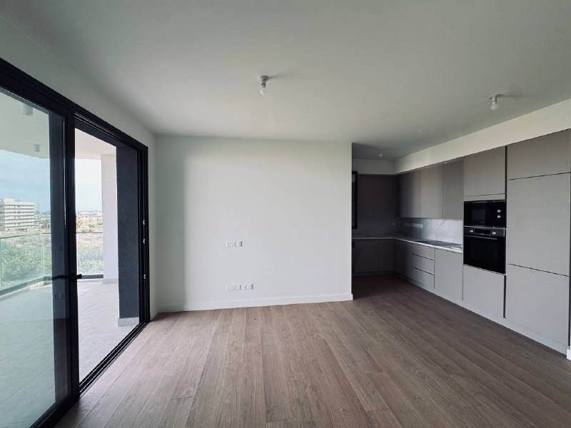 2-bed apartment with communal pool in Zakaki, Limassol