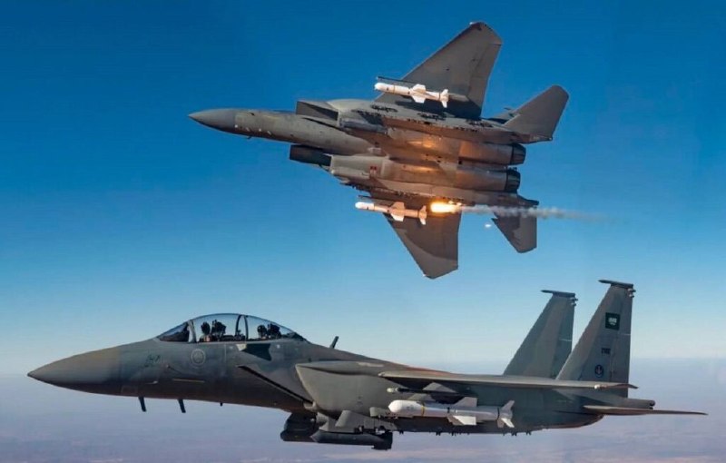 Yahya Sari: Yemen's air defense intercepted 2 groups of Saudi warplanes and forced them to leave the area