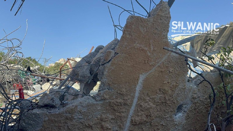 آلات الاحتلال تهدم أربع شقق لعائلة بدران في سلوان