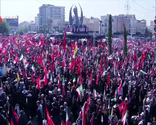 🎦 נוכחות נלהבת של מעריצי Mr. Killed Iran ברחוב אלחבל - קולג' גשר