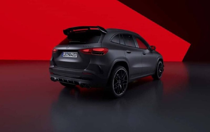 Mercedes-Benz обновил флагманский кроссовер GLA 45 S 4