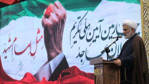 شبکه اطلاع رسانی دانا: طائب: هر ایرانی در جنگ اقتصادی پای یک لانچر ایستاده استرئیس سازمان بسیج: 🔺دشمن پس از ناکامی در جنگ نظامی بهدنبال کشاندن