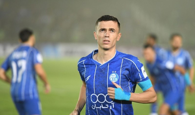 Bistodo IR | بیست و دو ⚽️: 🤩🤩| کریستیانو رونالدو یا لیونل مسی؟💙🔻یاسر آسانی: لیونل مسی⚽️ @bistodo_IR