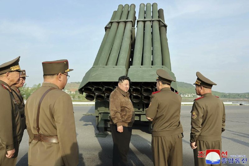 דרום קוריאה מעריכה שלצפון קוריאה יש 80 עד 120 ראשי נפץ גרעיניים; נתון גבוה בהרבה מהמספר 57 עליו הכריז טראמפ.
