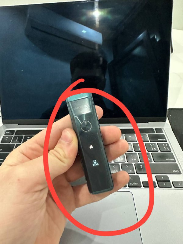 бокс-мод Vaporesso Armour Pro.