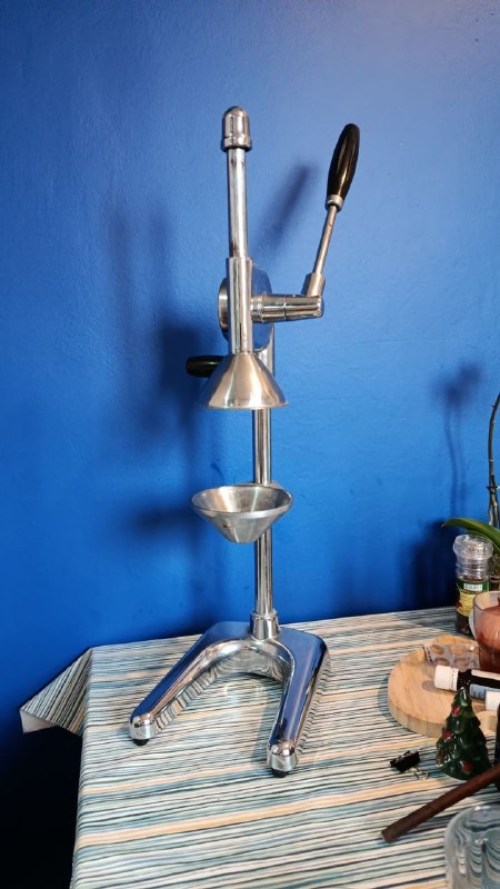 Соковыжималка для цитрусовых и граната. — фото 1