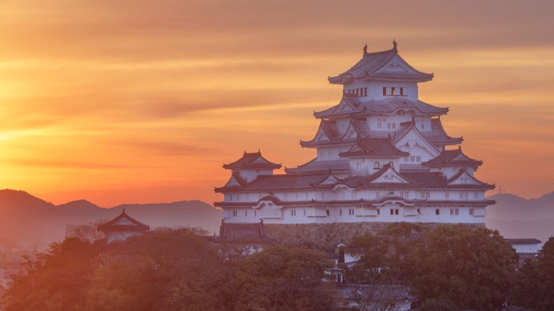 A royal viewHimeji Castle, Himeji, Hyōgo Prefecture, Japan (© Julian Elliott Photography/Getty Images)