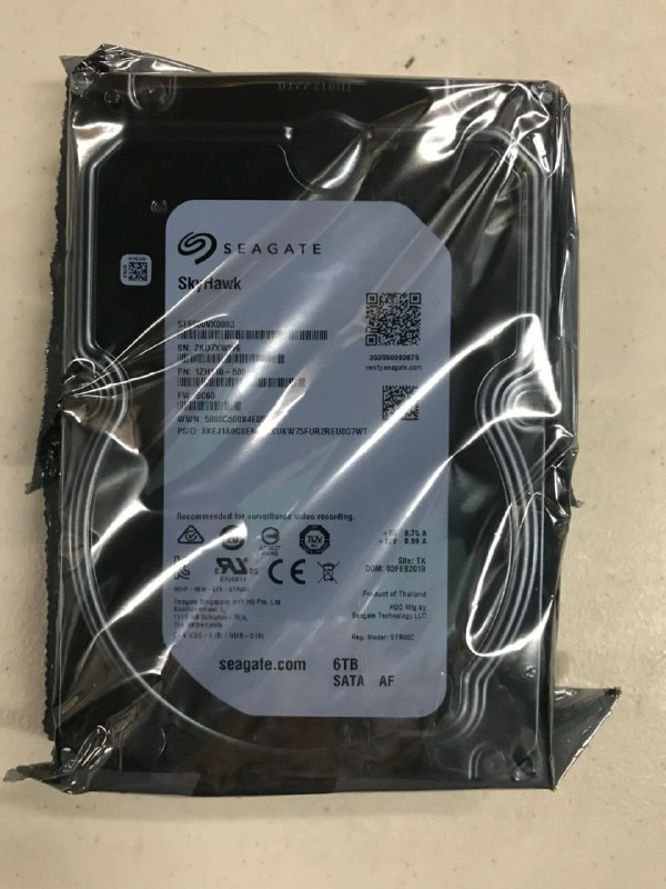 Продаю Seagate SKYHAWK 6TB СОВЕРШЕННО НОВЫЙЙ. Идеальный вариант для систем видеонаблюдения, домашнег — фото 1