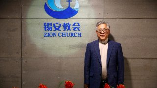 中国打击新教团体 牧师及约20名信徒被捕中国一个重要新教协会的牧师以及约20名信徒，在针对非官方宗教团体的全国性打击行动中被捕。👉 继续浏览后续：https://rfi.my/C5pK.g