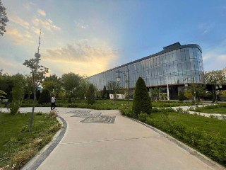 Здание 23000м2 Юнусабадский р-н, территория 35 соток