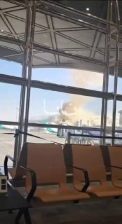 Yemen's Houthis have again attacked passenger hall number 4 at the King Khalid International Airport in Riyadh, Saudi Arabia, and started a fire.