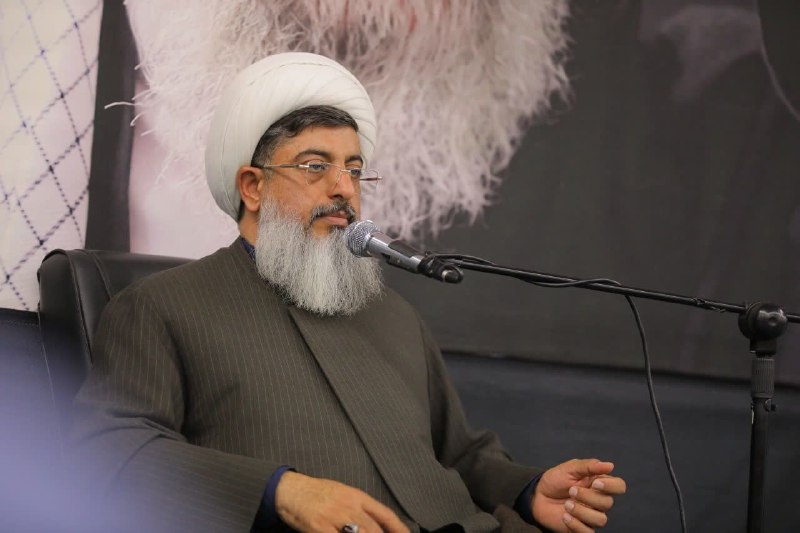 شهر من هشتگرد: 📸گزارش_تصویری ▪️مراسم بزرگداشت چهلم «آقای شهید ایران» در مصلی امام خمینی( ره) هشتگرد برگزار شد.▪️«#با_تو_در_عهدیم_تا_صبح