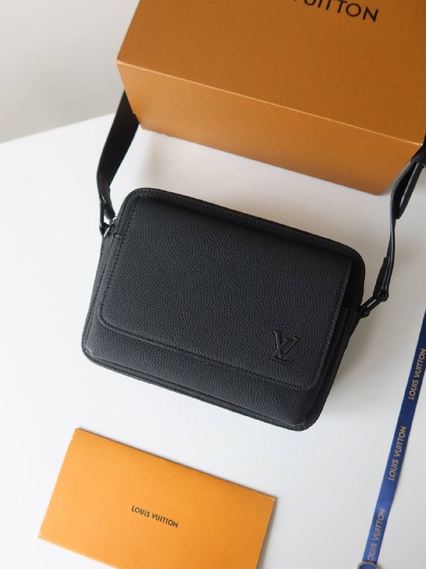 Louis Vuitton Louis Vuitton Keepall Bandoulière 50 Premium 1:1