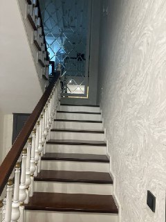 Yangi xayot Chortoq maxalla uy sotiladi