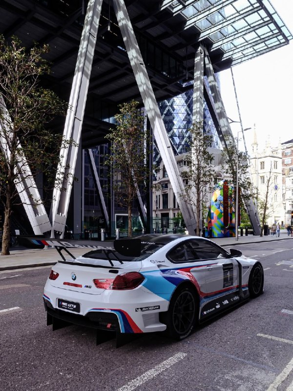 BMW M6 GT3 8