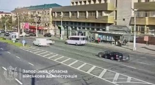 בזפורוז'יה, כטב"מ תקף אוטובוס ופצע ארבעה אנשים, כך מדווח OVA.
