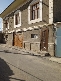 Продается дом! На гвардейском. 1,3 сотки. (Лот 200563)