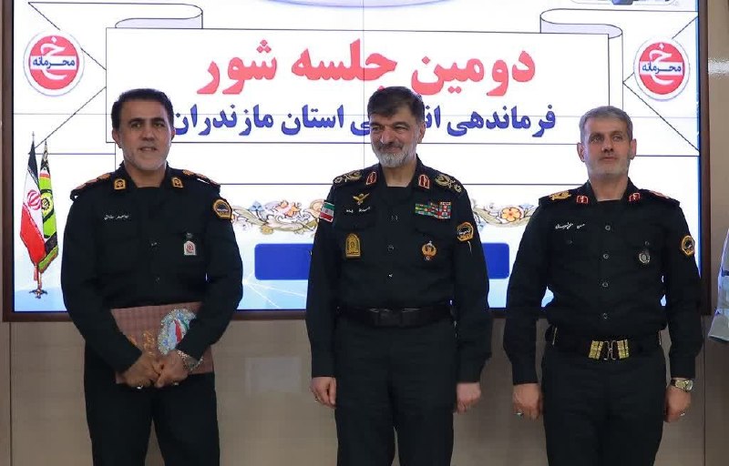 سپاه قدس🇮🇷: 🔴 فرمانده کل انتظامی کشور: پلیس، در کنار مردم آماده مقابله با هرگونه ناآرامی و برهم زنندگان نظم عمومی است 🔹سردار رادان د