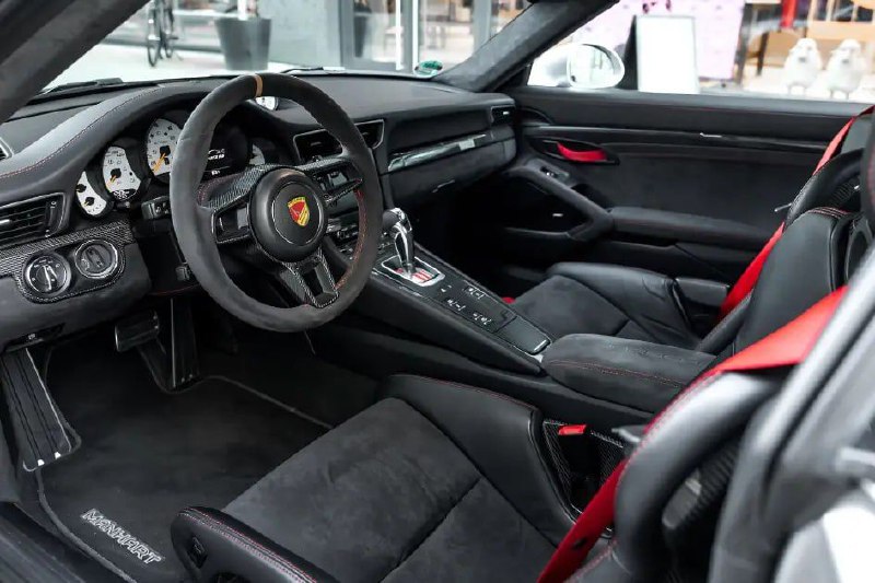Ателье Manhart доработало купе Porsche 911 GT2 RS 4