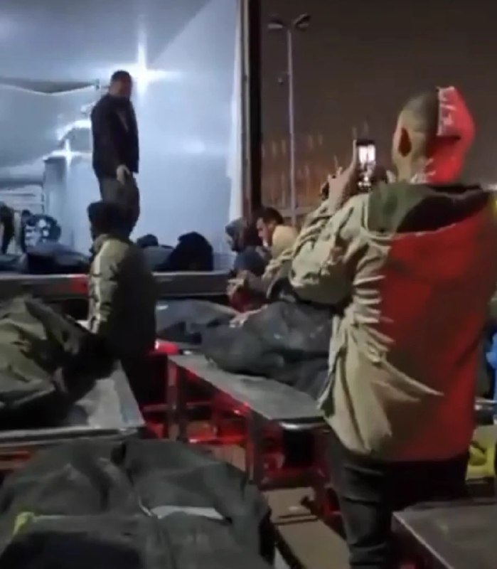 کمپین بازگشت شاهزاده: یادمون نمیره،كاورهاى سياه… جنازه هاى بيشمار…تجاوز به پرستارها…مغز پاشيده روى آسفالت خيابون ها…جوى خونى كه راه انداختن…با