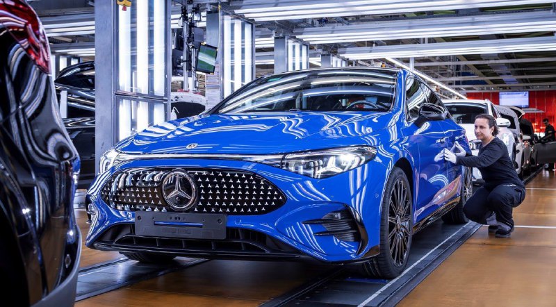 Mercedes начал выпуск нового CLA в Германии
