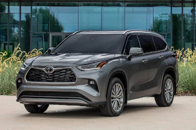 Кроссовер Toyota Highlander получил юбилейную версию