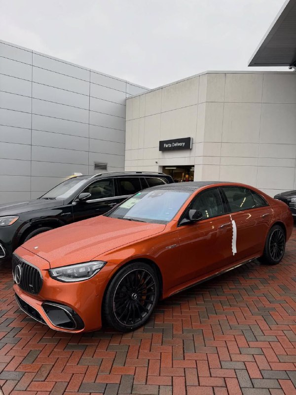 1 of 1 Mercedes Benz S63 E AMG 805 HP V8 BITURBO 0-100 km/h 3.3 sec 8