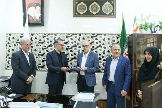 Sbmuniversity: ▫️آیین تکریم‌و‌معارفه رییس بیمارستان شهدای گمنام برگزار شد🔹️در آیین تکریم‌و‌ معارفه رییس بیمارستان شهدای گمنام از زحمات 