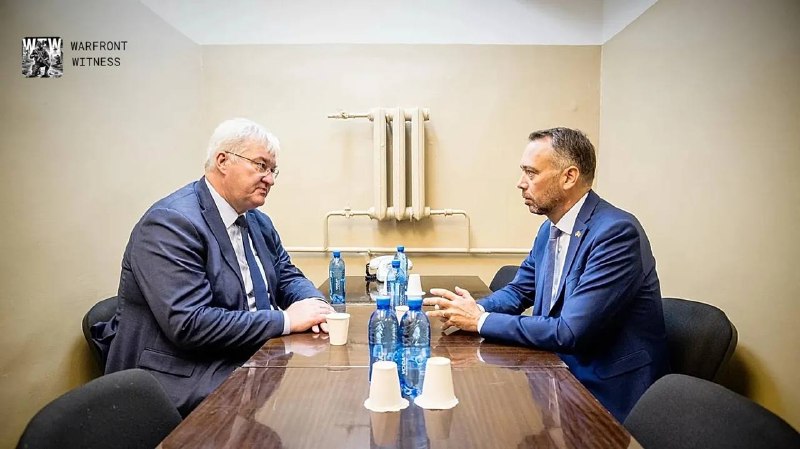 ️🇧🇪🇺🇦 Euronews: שר החוץ הבלגי מקסים פרבו ועמיתו האוקראיני אנדריי סיביה ניהלו שיחות בתוך מקלט פצצות בקיי…