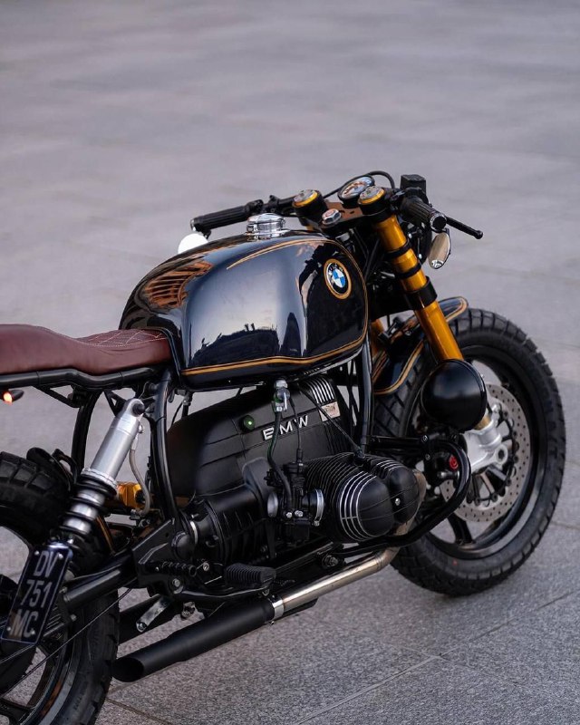 BMW R100