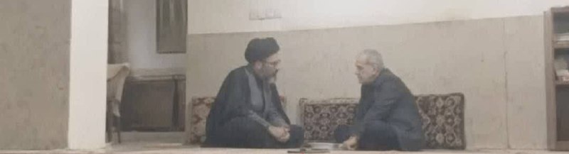 آقداش سیتی(سنگ سفید): تصویر منتشر شده از جلسه آیت الله سید مجتبی خامنه ای با رئیس جمهور در شبکه های مجازی فیک و جعلیه💬 اخبــــــــــار لحظــــ