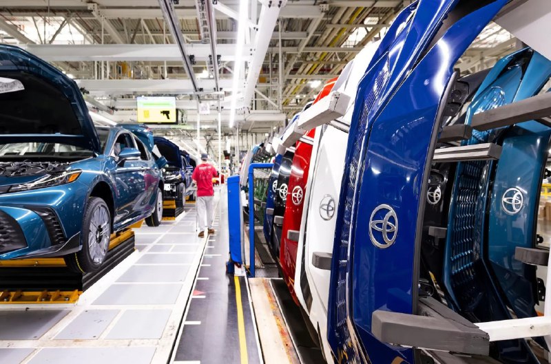 Toyota стала крупнейшим автопроизводителем мира
