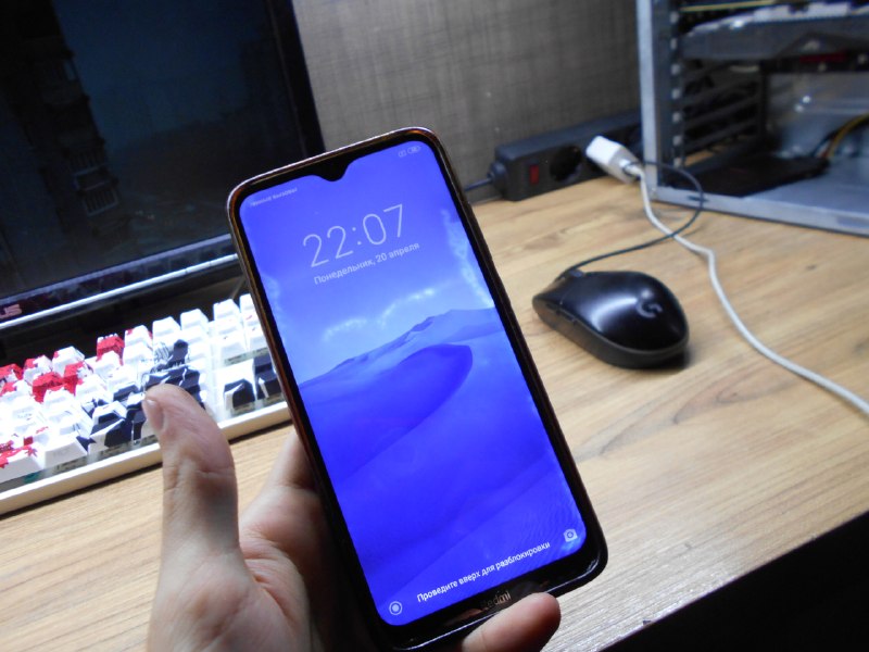 Продам Redmi 8 4/64