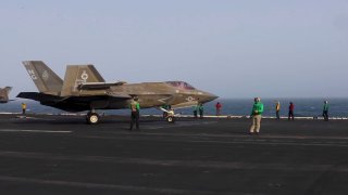 🔴 Centcom: מטוס קרב חמקני F-35C אמריקאי המריא מה-USS אברהם לינקולן בזמן שסייר בים הערבי ותמך במצור האיראני.