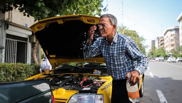 آخرین خبر تهران: ماندگاری هوای گرم در تهران تا پایان هفته🔹مدیرکل هواشناسی استان تهران: هوای گرم تا پایان هفته در استان ماندگار خواهد بود 
