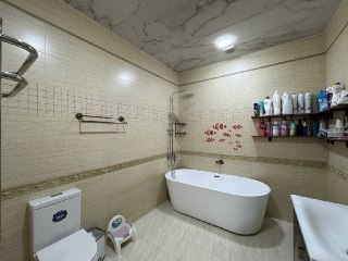 Тайёр Ховли 5 сотих 7 хона +2 та холл Малумотлар Описанияда !