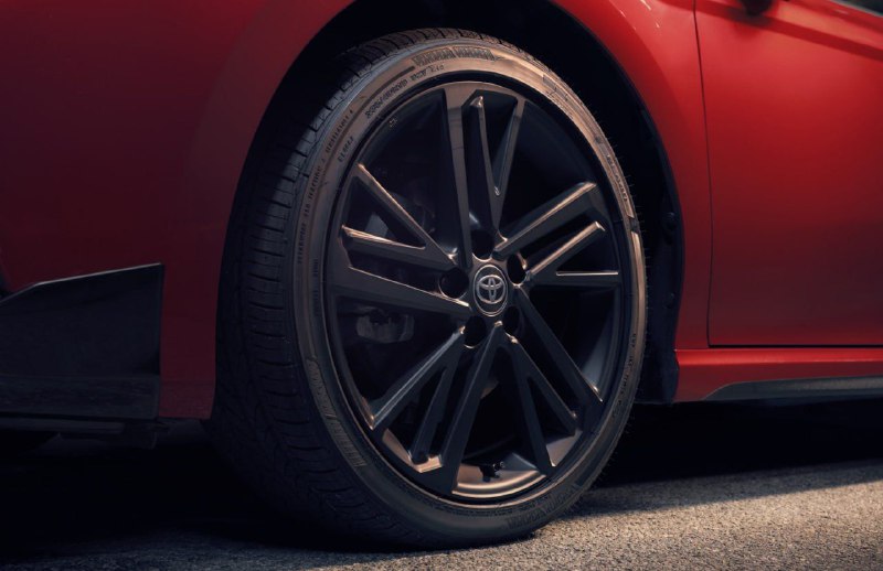 Toyota Camry получила новую спецверсию Nightshade 2