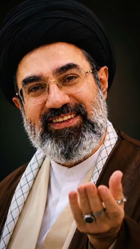 رفیق شهیدم: پرده از چهره بر افکن که چو خورشید سحربهر دیدار تولبریز نگاه آمده ایم ...❣
