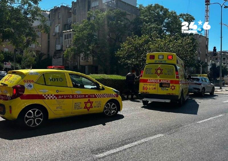 🇮🇱 ילד בן 11 נפצע קשה מפגיעת רכב ברחוב הרב ישראל אבו חצירא בבני ברק. הוא פונה לבילינסון כשמצבו מוגדר קשה…